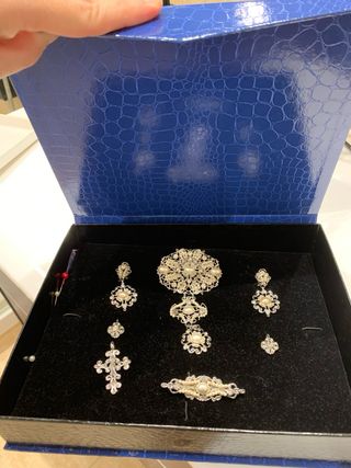 Aderezo Fallera Niña Plata y Perlas y brillantes