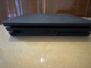 PS4 Pro 1TB Negra (Sin mandos)