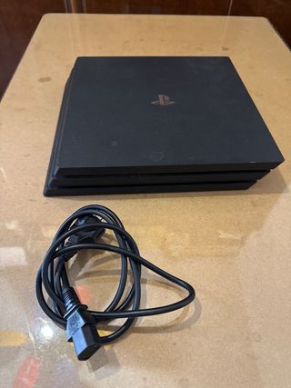 PS4 Pro 1TB Negra (Sin mandos)