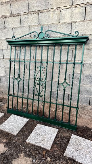 Rejas de forja verdes