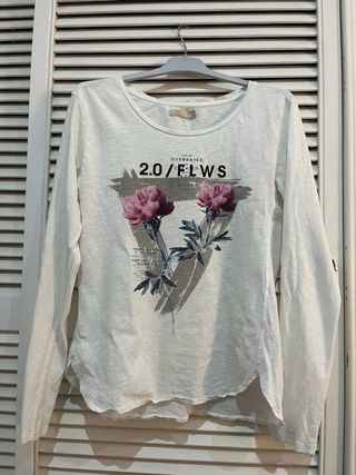 Camiseta manga larga Bershka flores vintage S M