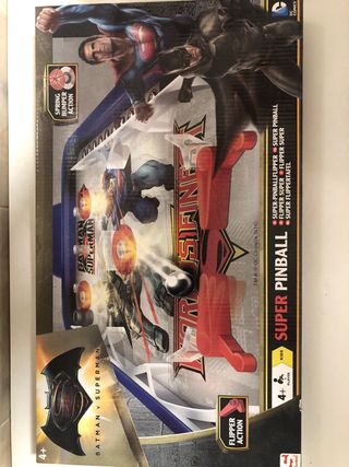 Pinball Super Batman v Superman
