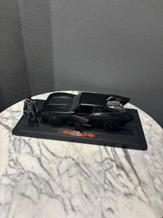 Coche y figura Batman