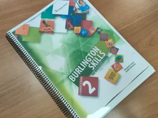 Libro Burlington Skills inglés 2 bachillerato 
