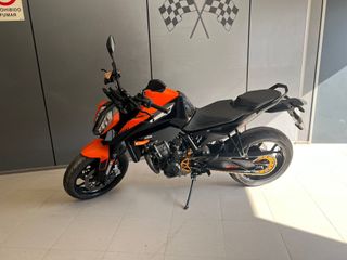 KTM 890 DUKE