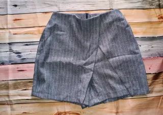 Pantalones cortos grises raya diplomática
