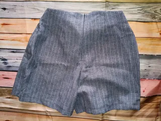 Pantalones cortos grises raya diplomática