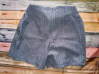 Pantalones cortos grises raya diplomática