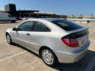 Mercedes-Benz C200 Kompressor Sportcoupé 2003 – Pe