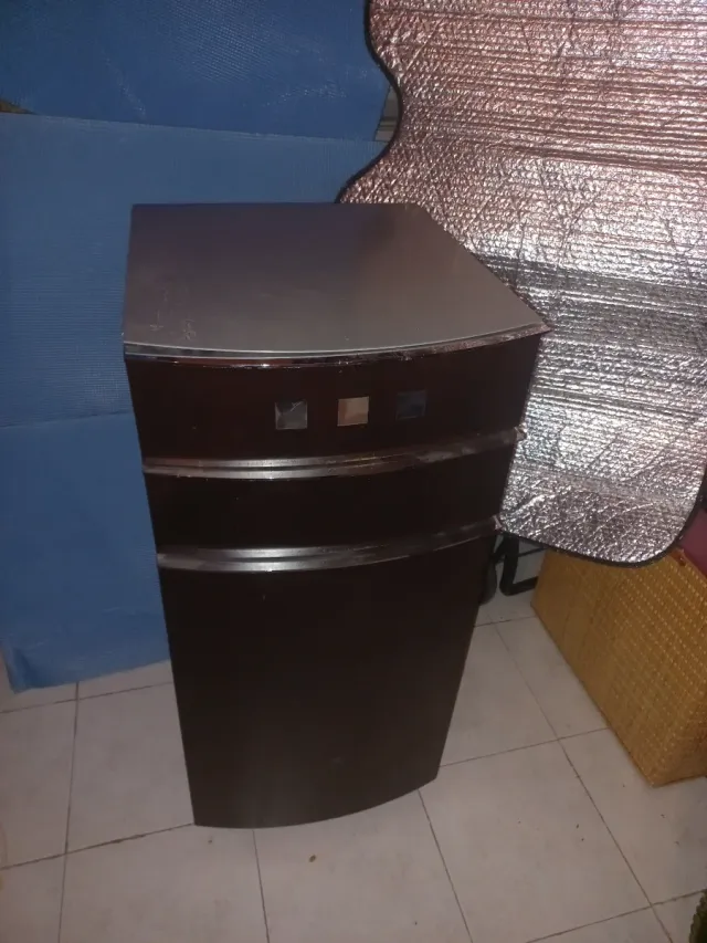 Mueble auxiliar cafetera dos cajones y una puerta