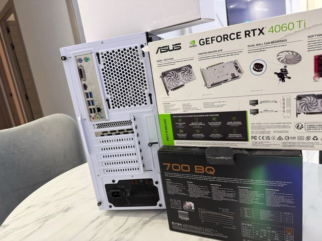 PC Gaming RTX 4060 Ti + Monitor AOC