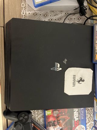 PS4 Pro + 2 Mandos + 9 Juegos