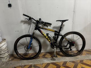 Bici Giant XTC Doble Suspensión 26