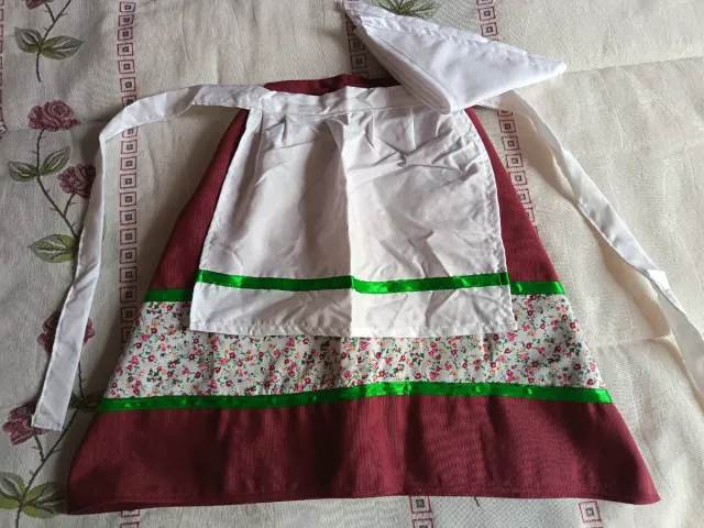 Traje de casera para niña