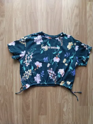 Camiseta floral verde Endless Dreams