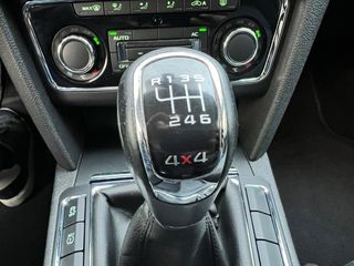 Skoda Superb 2011