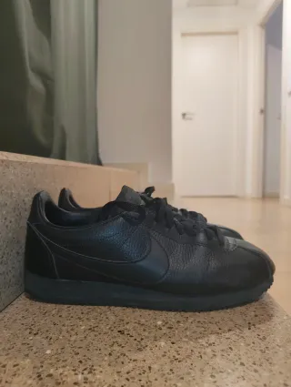 Nike Cortez Negras Piel