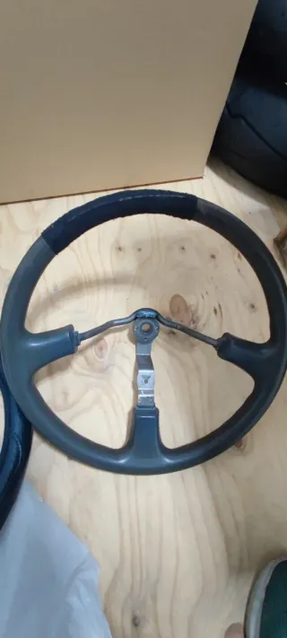 Volante Mitsubishi Montero V20
