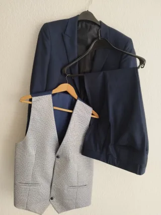 Traje de hombre azul talla 52