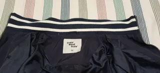 Chaqueta impermeable azul marino
