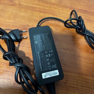 Xiaomi Cargador Batería Patinete Eléctrico