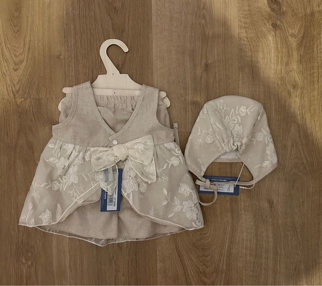 Vestido y gorrito bebé encaje