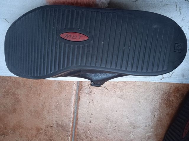 Zapatos MBT Negros
