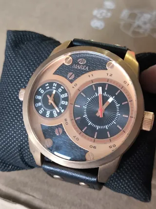 Reloj Marea Mujer Negro y Dorado