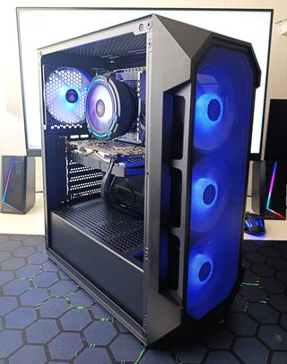 PC GAMING COMPLETAMENTE NUEVO - RX580 - 16GB