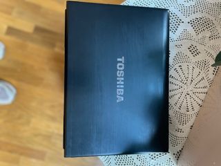 Portátil Toshiba R700 Negro