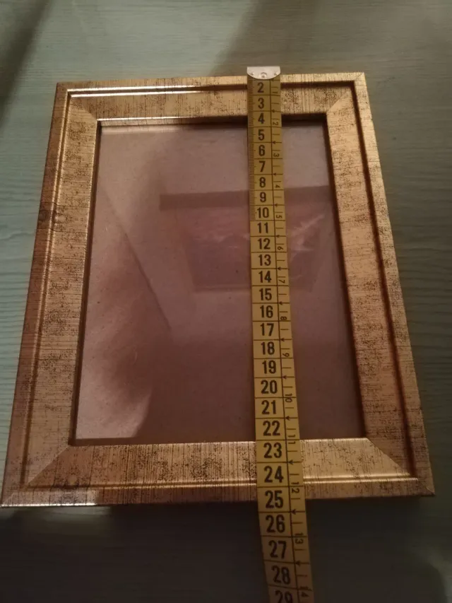 Lote Dos Marcos con cristal
Para fotos