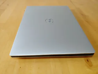 Ultrabook Dell XPS 13 i7-8665U da 16 GB RAM argento