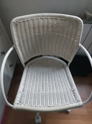 Silla de escritorio Ikea mimbre blanco
