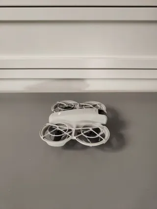 Dron DJI Neo como nuevo