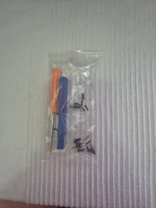 Kit Tornillos y Destornillador Mando PS5