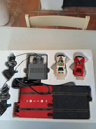 Scalextric GT - 10 Coches y Pistas