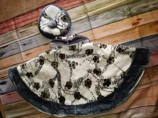 Conjunto infantil capa y gorro