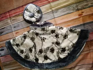Conjunto infantil capa y gorro