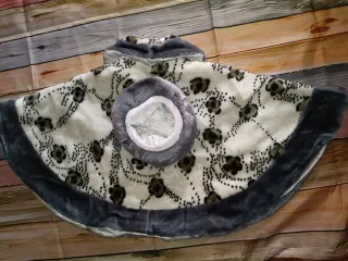 Conjunto infantil capa y gorro