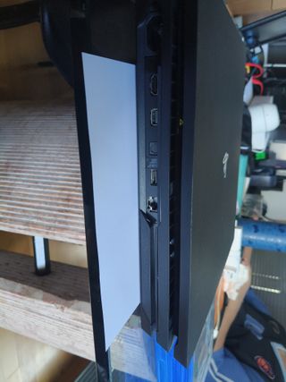 PS4 Pro 1TB + Juegos