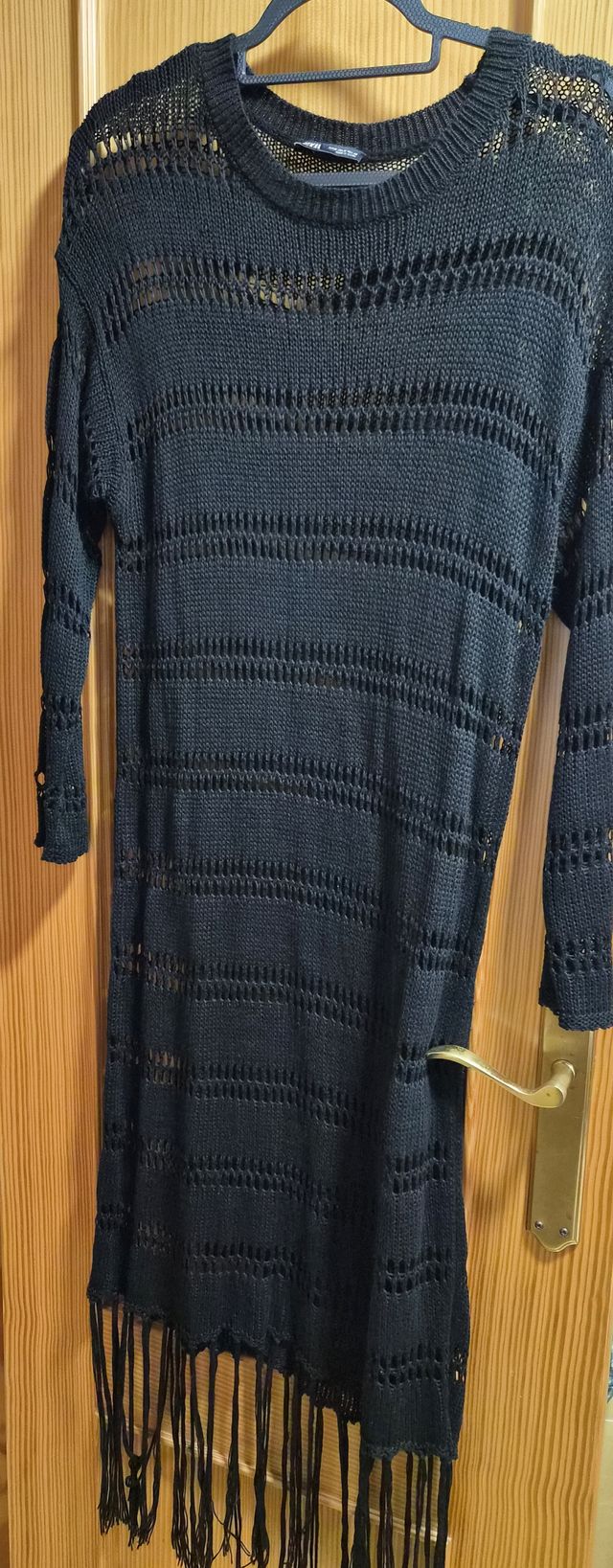 VESTIDO DE PUNTO CALADO