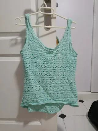 Camiseta calada punto verde agua