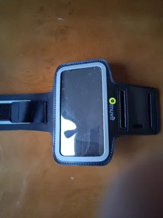 Fascia da braccio sportiva Muvit L per iPhone 5/4S/4