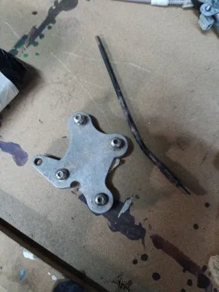 Separador estriberas Yamaha FZ6 2004
