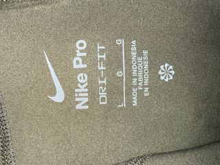 Pantalón Nike Pro verde sin estrenar con etiquetas