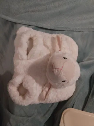 Calienta pies de peluche blanco