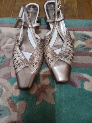 Zapatos de vestir Platino talla 36.5