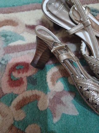 Zapatos de vestir Platino talla 36.5