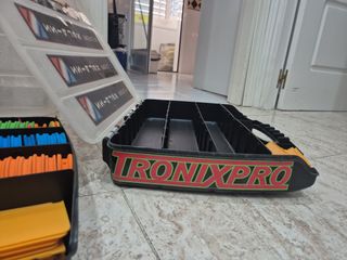 Caja de material de pesca