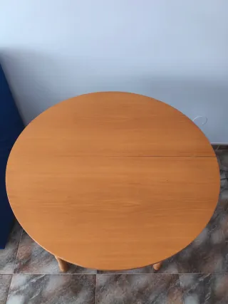 Mesa de comedor extensible de madera